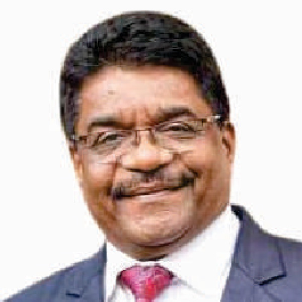 Dr. Pramod Mahajan Principal Indian School of Sharjah